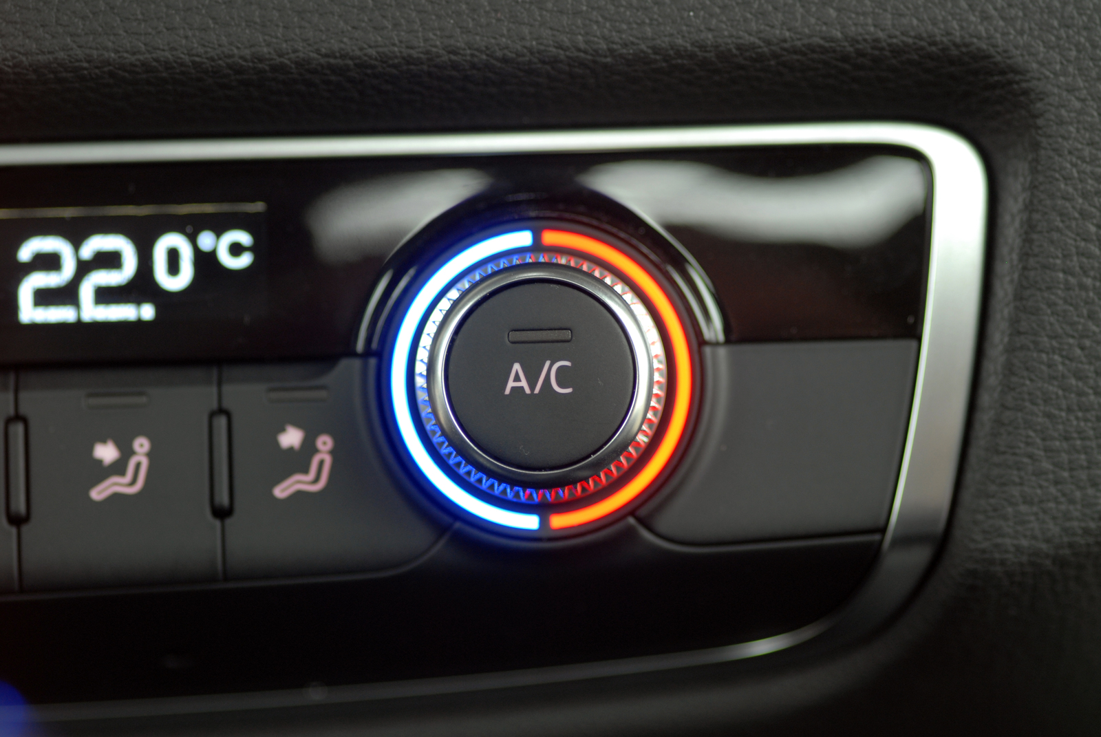 serwis klimatyzacji w samochodzie